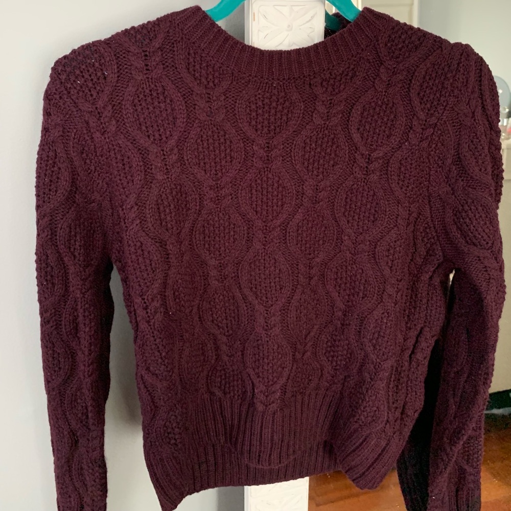 Maroon sweater